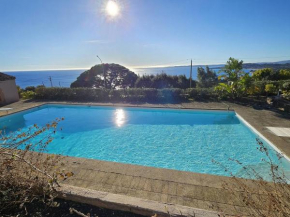 Villa de Maître pour 12 avec piscine privée aux Issambres - FR-1-768-111